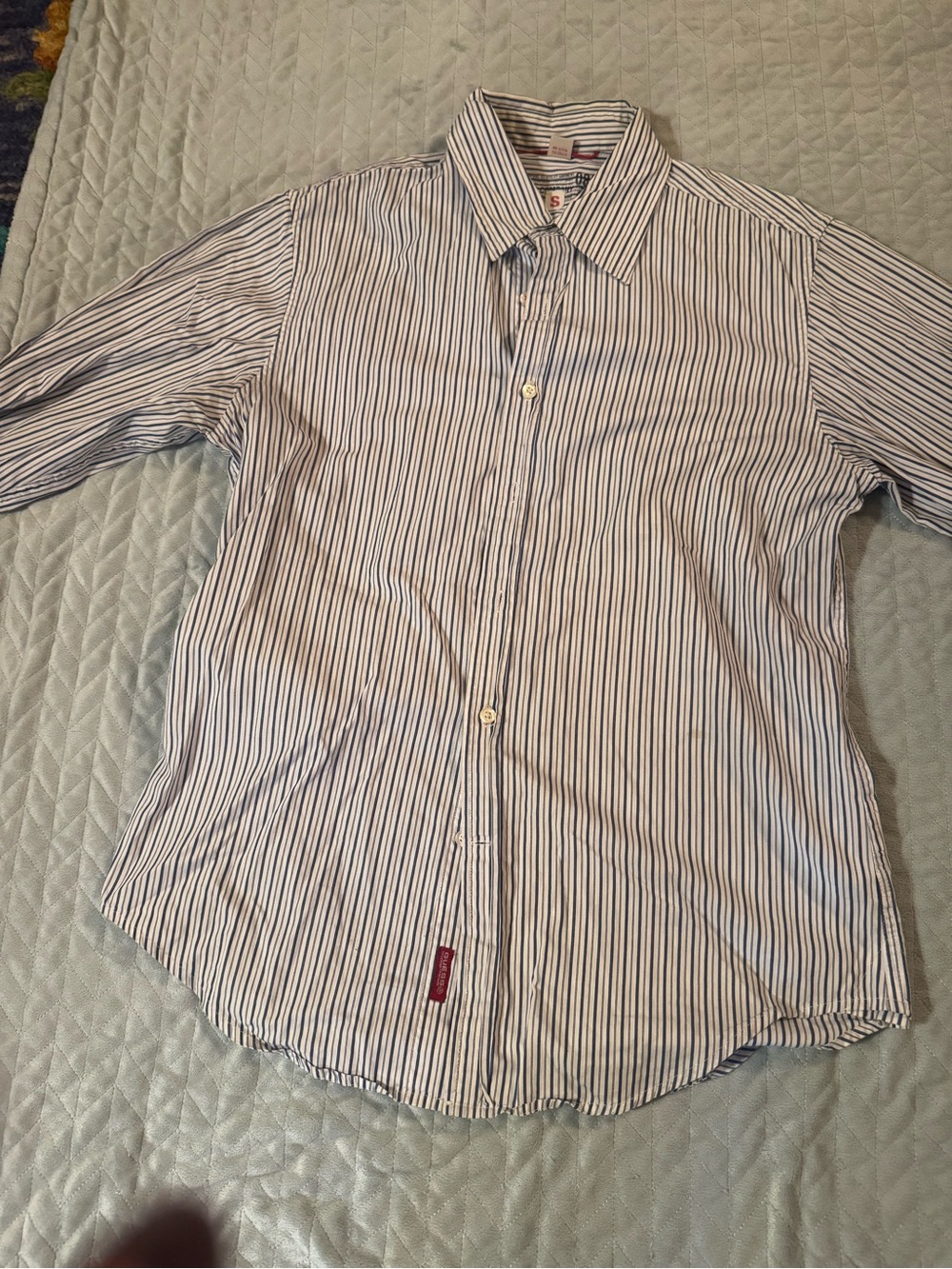 Guess Men's White Shirt with Thin Blue Stripes size Small